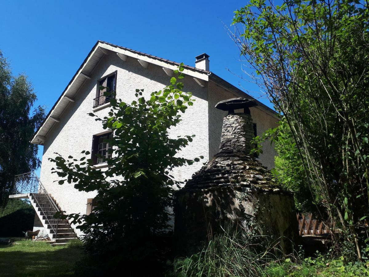 Location De Vacances A Gourdon En Bouriane Eksteriør bilde